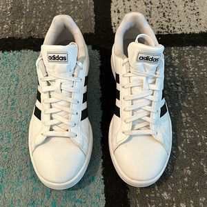 Adidas Grand Court Sneakers